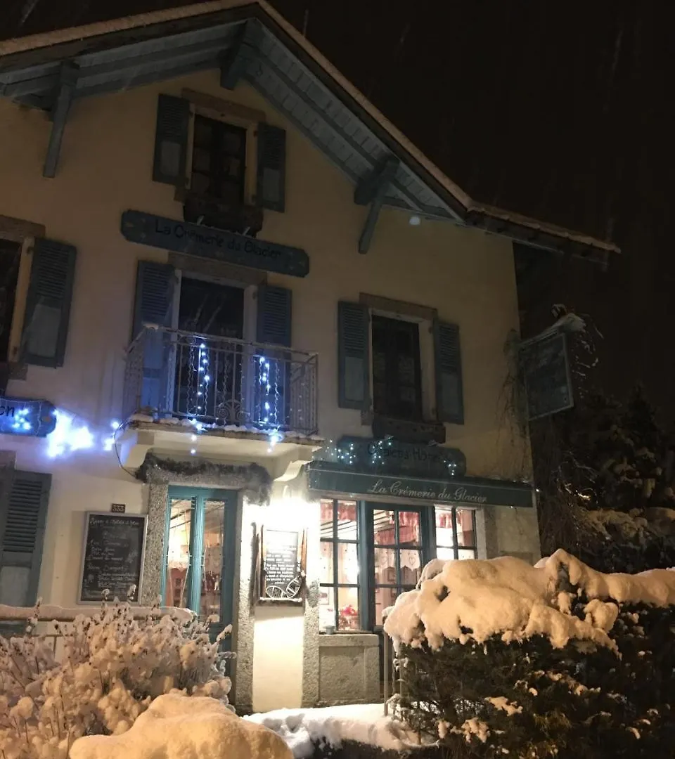 Chalets Et Hotel De Charme La Cremerie Du Glacier Chamonix 2*,